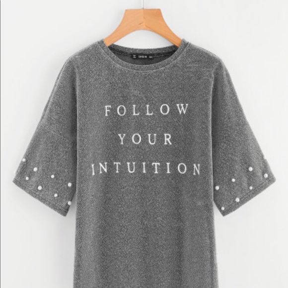 None Tops - 💋Drop Shoulder Pearl Beading Glitter T-shirt.💃🏼